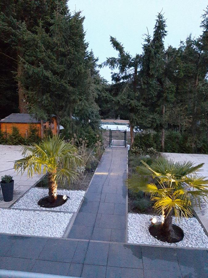 Design Maisonette - 24H Self-Check-In - Bis 7 Pers - In Direkter Weihernaehe - Parkplatz - Wifi - Balkon -Terrasse - Radwege Schiffweiler Esterno foto