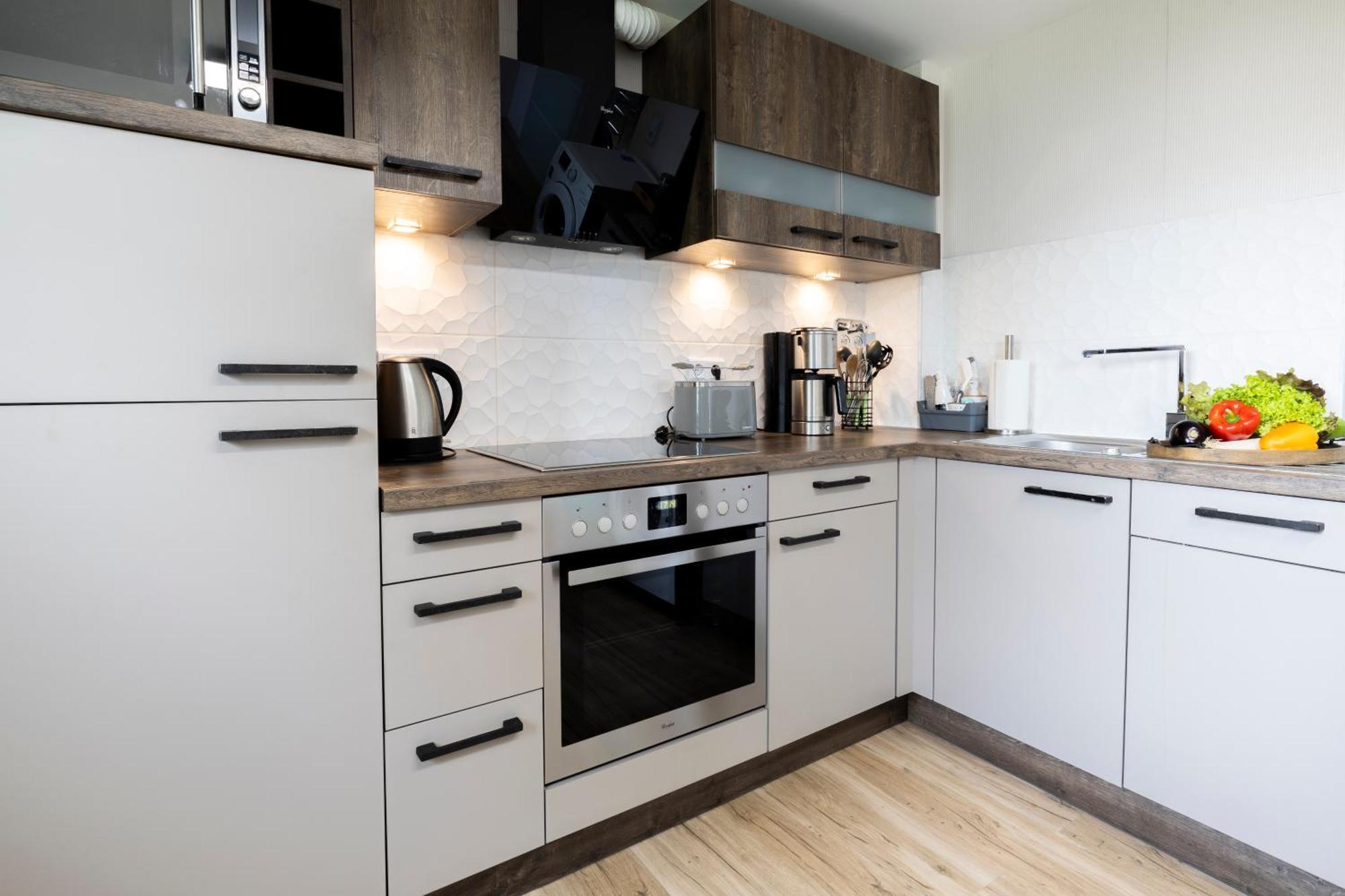 Design Maisonette - 24H Self-Check-In - Bis 7 Pers - In Direkter Weihernaehe - Parkplatz - Wifi - Balkon -Terrasse - Radwege Schiffweiler Esterno foto