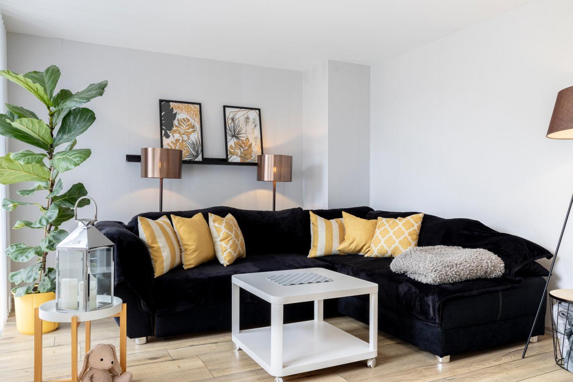 Design Maisonette - 24H Self-Check-In - Bis 7 Pers - In Direkter Weihernaehe - Parkplatz - Wifi - Balkon -Terrasse - Radwege Schiffweiler Esterno foto