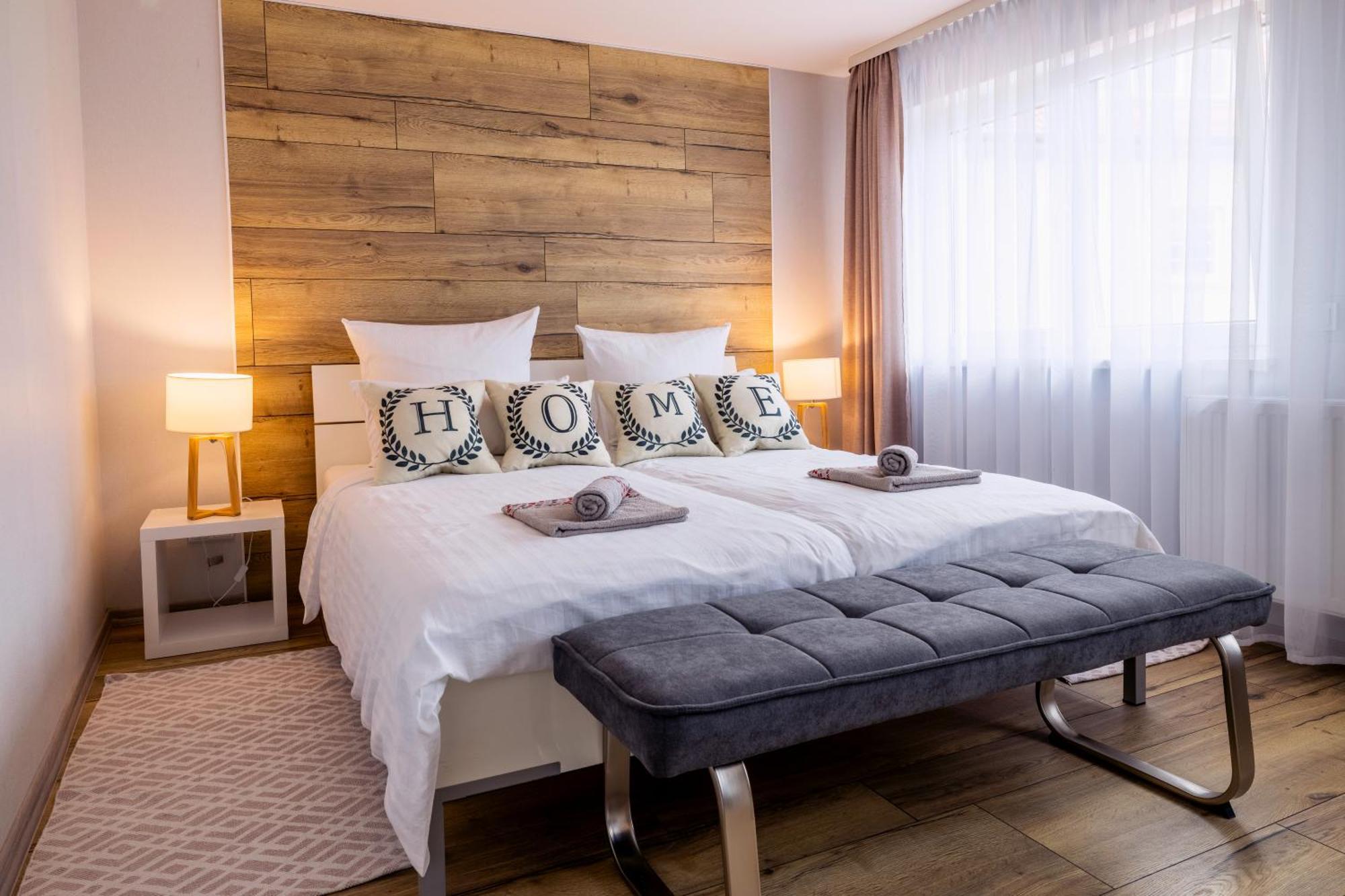Design Maisonette - 24H Self-Check-In - Bis 7 Pers - In Direkter Weihernaehe - Parkplatz - Wifi - Balkon -Terrasse - Radwege Schiffweiler Esterno foto